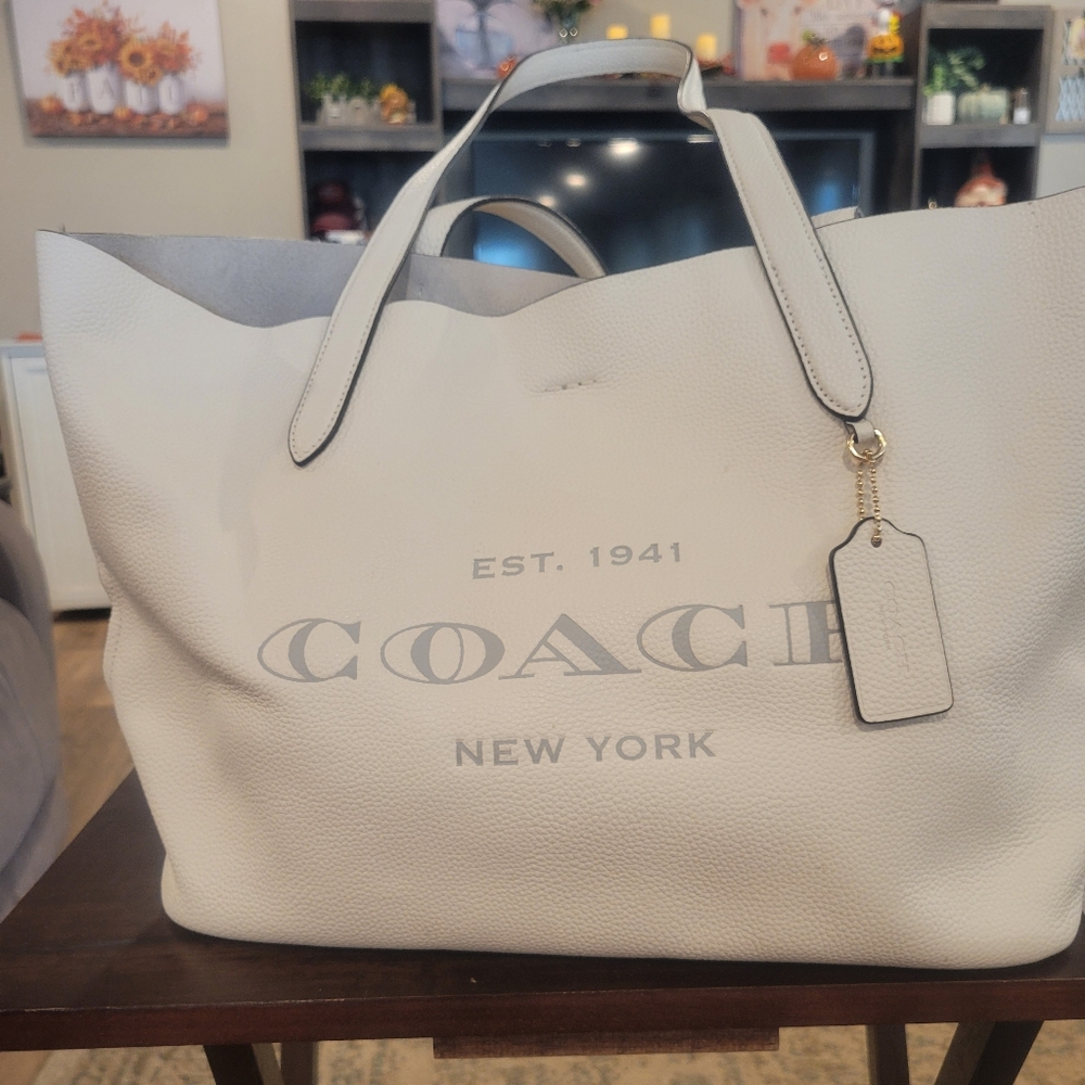 Coach Women's Cream Tote Bag